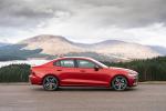 Volvo S60 T5 R-Design 2019 года (UK)